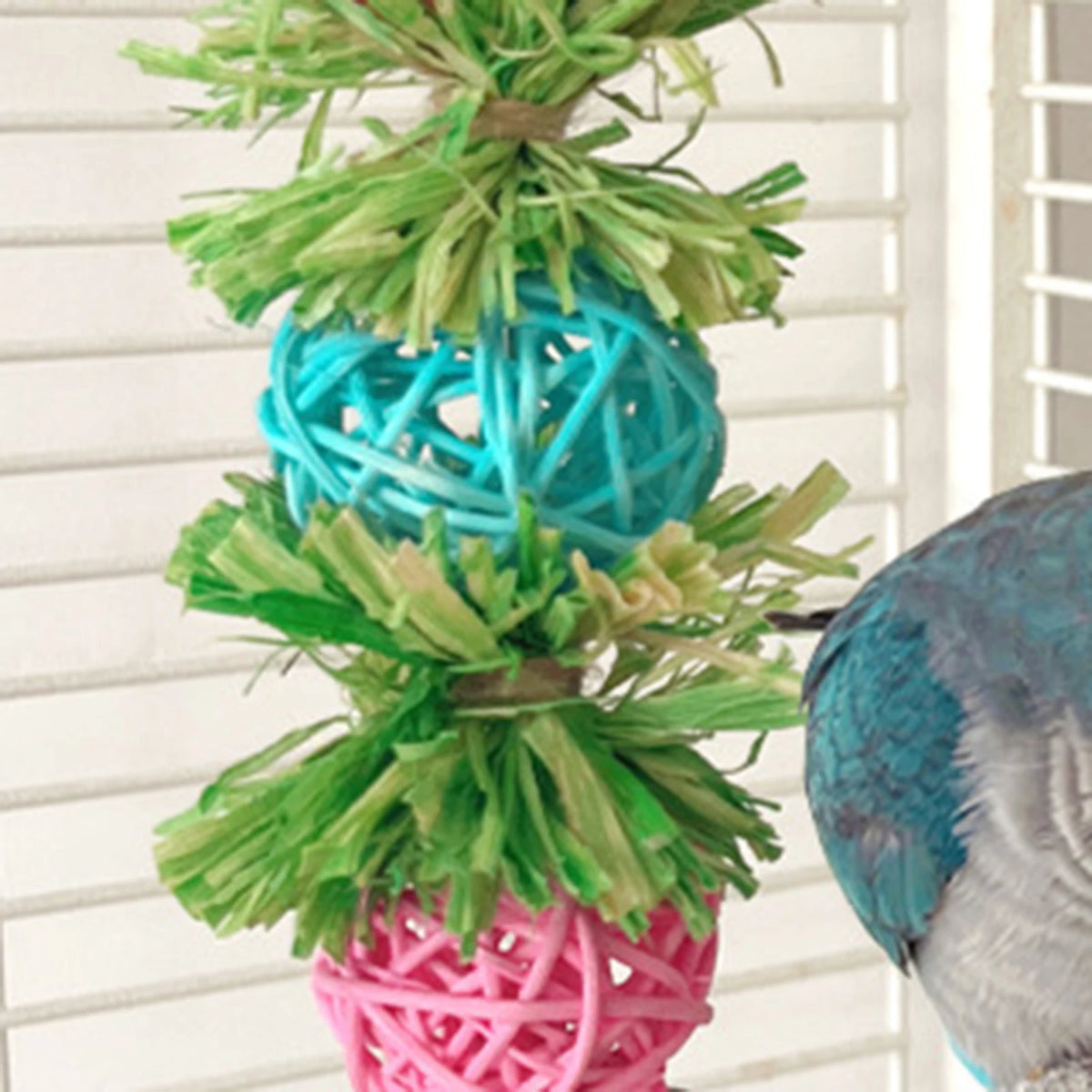 Natural Corn Husk Ball & Cob Foraging Toy — Bird Chew Toy